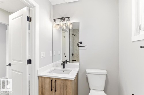 1412 Knottwood Road E, Edmonton, AB - Indoor Photo Showing Bathroom
