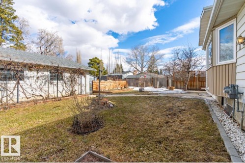 1412 Knottwood Road E, Edmonton, AB - Outdoor