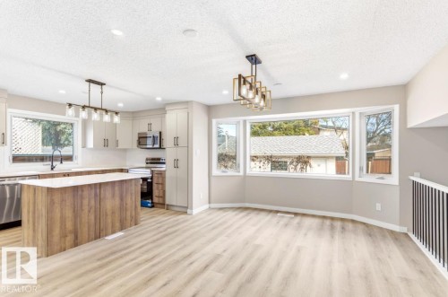 1412 Knottwood Road E, Edmonton, AB - Indoor Photo Showing Kitchen