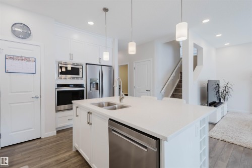3408 Checknita Terrace, Edmonton, AB - Indoor Photo Showing Kitchen With Double Sink With Upgraded Kitchen