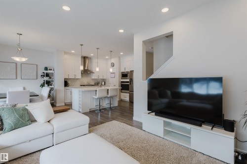 3408 Checknita Terrace, Edmonton, AB - Indoor Photo Showing Living Room