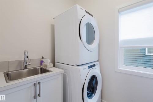 3408 Checknita Terrace, Edmonton, AB - Indoor Photo Showing Laundry Room