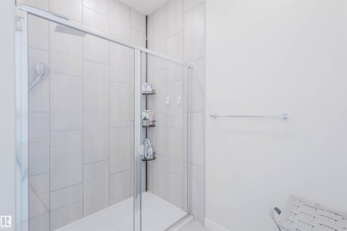 3408 Checknita Terrace, Edmonton, AB - Indoor Photo Showing Bathroom