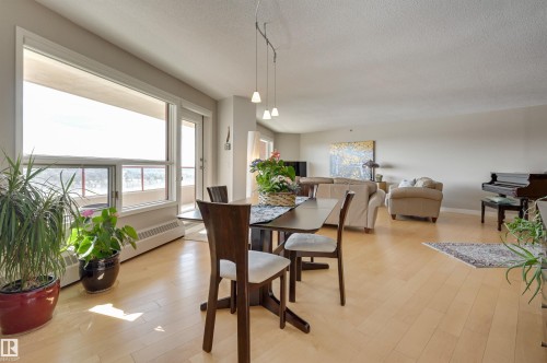 701 12319 Jasper Avenue, Edmonton, AB - Indoor Photo Showing Dining Room