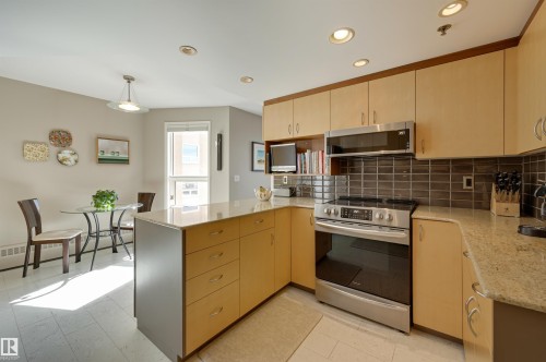 701 12319 Jasper Avenue, Edmonton, AB - Indoor Photo Showing Kitchen
