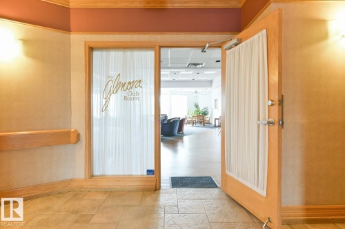 701 12319 Jasper Avenue, Edmonton, AB - Indoor Photo Showing Other Room