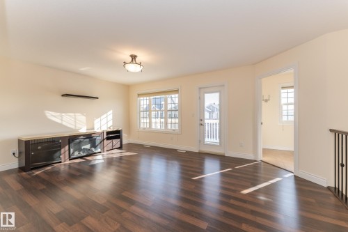 5512 Conestoga, Edmonton, AB - Indoor