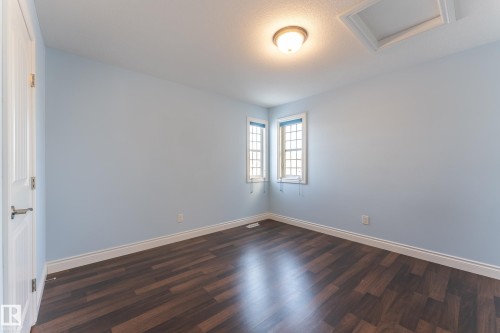 5512 Conestoga, Edmonton, AB - Indoor Photo Showing Other Room