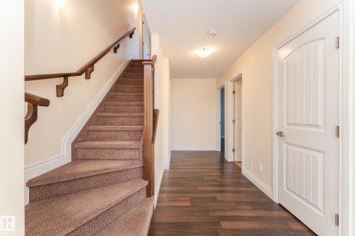 5512 Conestoga, Edmonton, AB - Indoor Photo Showing Other Room