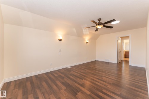 5512 Conestoga, Edmonton, AB - Indoor Photo Showing Other Room