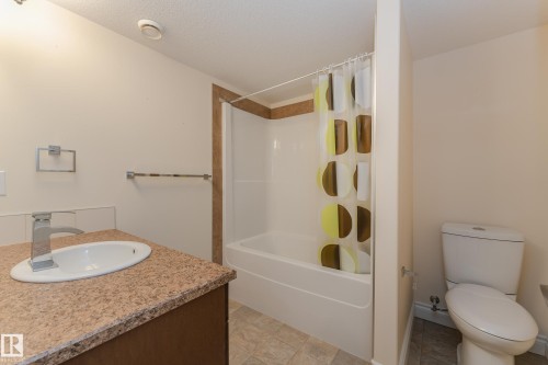 5512 Conestoga, Edmonton, AB - Indoor Photo Showing Bathroom