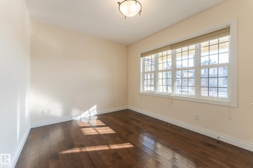 5512 Conestoga, Edmonton, AB - Indoor Photo Showing Other Room
