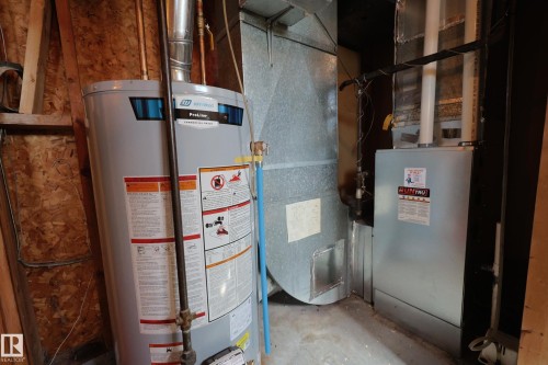 15725 95 Avenue, Edmonton, AB - Indoor Photo Showing Basement