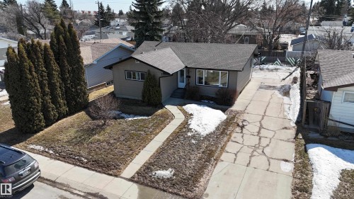 15725 95 Avenue, Edmonton, AB - Outdoor