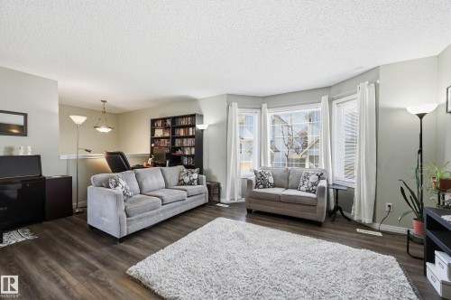 109 1670 Jamha Road Nw, Edmonton, AB - Indoor Photo Showing Living Room