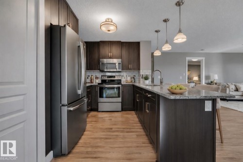 319 3670 139 Avenue, Edmonton, AB - Indoor Photo Showing Kitchen With Stainless Steel Kitchen With Upgraded Kitchen