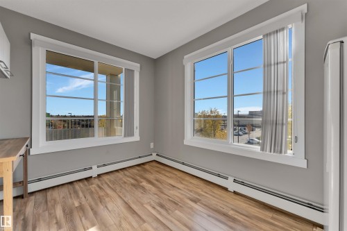 319 3670 139 Avenue, Edmonton, AB - Indoor Photo Showing Other Room
