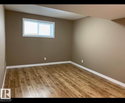 12224 88 Street Nw, Edmonton, AB - Indoor Photo Showing Other Room