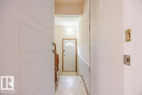 4324 70 Street, Edmonton, AB - Indoor Photo Showing Other Room