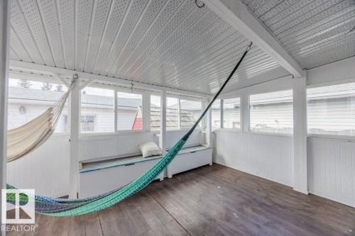 4324 70 Street, Edmonton, AB - Indoor Photo Showing Other Room
