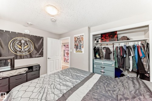 10837 65 Avenue, Edmonton, AB - Indoor Photo Showing Bedroom