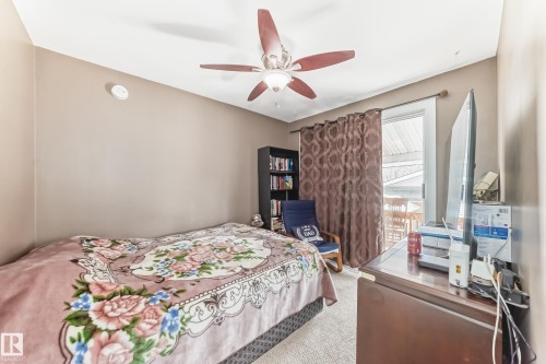 10837 65 Avenue, Edmonton, AB - Indoor Photo Showing Bedroom