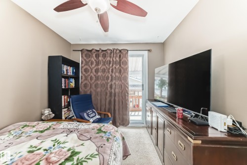 10837 65 Avenue, Edmonton, AB - Indoor Photo Showing Bedroom