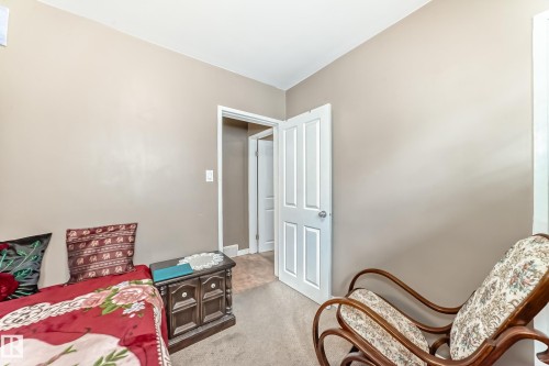 10837 65 Avenue, Edmonton, AB - Indoor