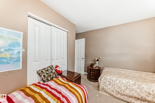 10837 65 Avenue, Edmonton, AB - Indoor Photo Showing Bedroom