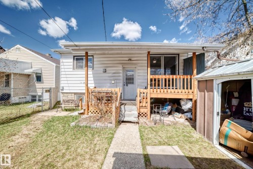 10837 65 Avenue, Edmonton, AB - Outdoor