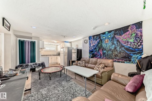 10837 65 Avenue, Edmonton, AB - Indoor Photo Showing Living Room