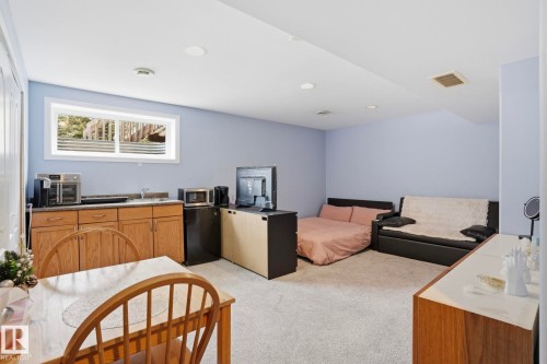 11520 11 Avenue, Edmonton, AB - Indoor