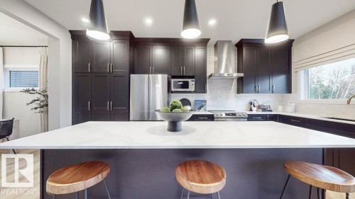 20707 40 Avenue, Edmonton, AB - Indoor Photo Showing Kitchen With Upgraded Kitchen