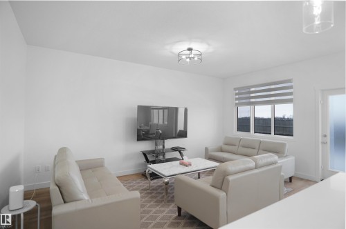 7216 182 Avenue, Edmonton, AB - Indoor Photo Showing Living Room