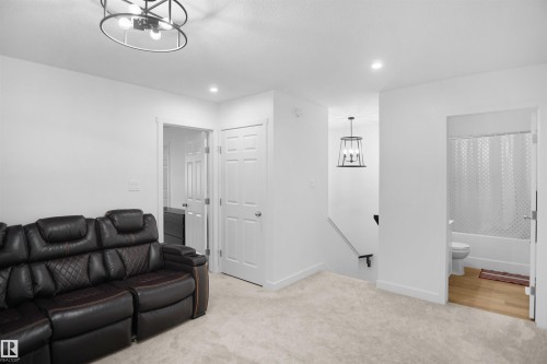 7216 182 Avenue, Edmonton, AB - Indoor Photo Showing Other Room