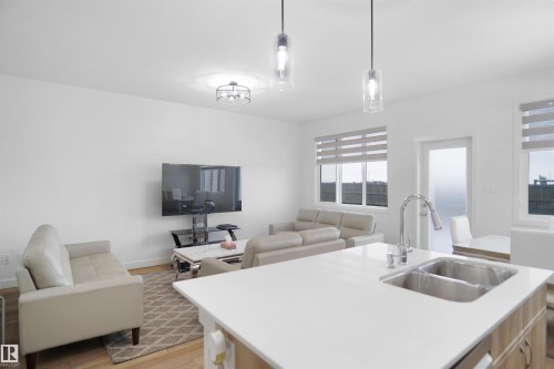 7216 182 Avenue, Edmonton, AB - Indoor