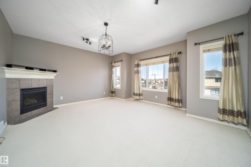 5935 6 Avenue, Edmonton, AB - Indoor With Fireplace