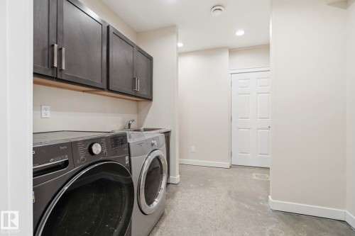 8704 75 Avenue, Edmonton, AB - Indoor Photo Showing Laundry Room