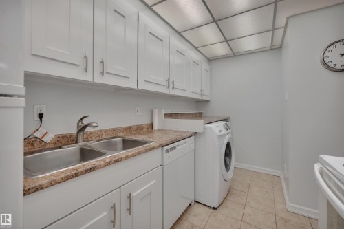 204 8125 110 Street, Edmonton, AB - Indoor Photo Showing Laundry Room