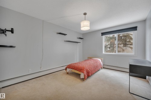 204 8125 110 Street, Edmonton, AB - Indoor