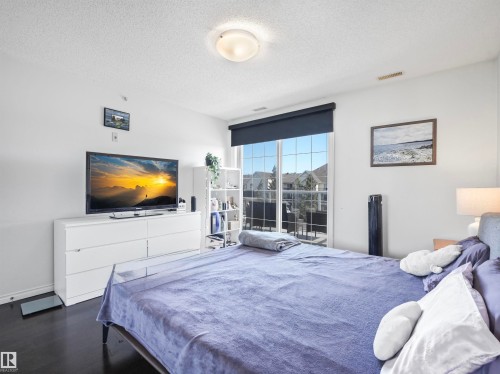 401 12110 106 Avenue, Edmonton, AB - Indoor Photo Showing Bedroom