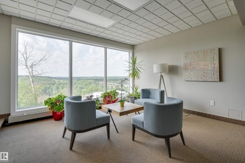 1204 12121 Jasper Avenue, Edmonton, AB - Indoor