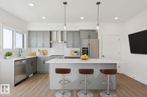 20719 40 Avenue, Edmonton, AB - Indoor Photo Showing Kitchen With Upgraded Kitchen