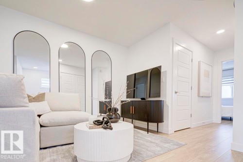 18705 18A Avenue, Edmonton, AB - Indoor Photo Showing Living Room
