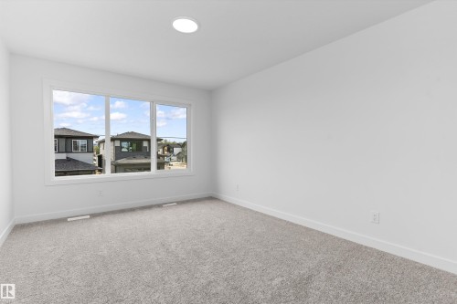 5005 Cawsey Link Sw, Edmonton, AB - Indoor Photo Showing Other Room