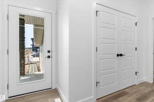 5005 Cawsey Link Sw, Edmonton, AB - Indoor Photo Showing Other Room