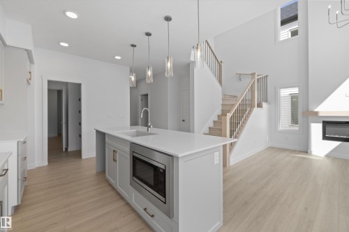 5011 Cawsey Link Sw, Edmonton, AB - Indoor Photo Showing Kitchen With Upgraded Kitchen