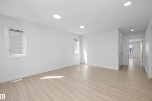 5011 Cawsey Link Sw, Edmonton, AB - Indoor Photo Showing Other Room
