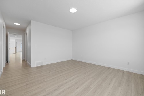 5011 Cawsey Link Sw, Edmonton, AB - Indoor Photo Showing Other Room