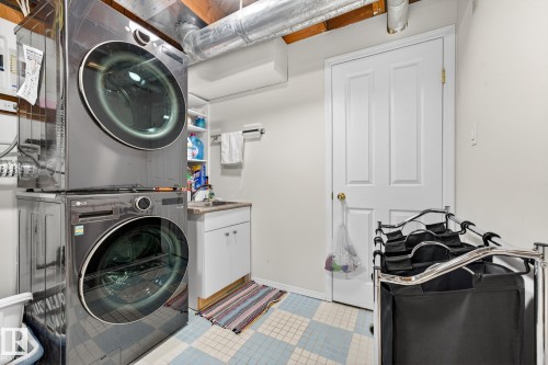 11715 28 Avenue, Edmonton, AB - Indoor Photo Showing Laundry Room